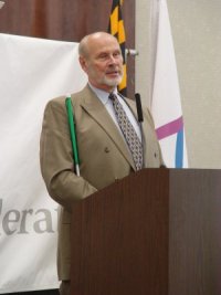 Jim Omvig speaks at the 2006 Possibilities Fair for Seniors.